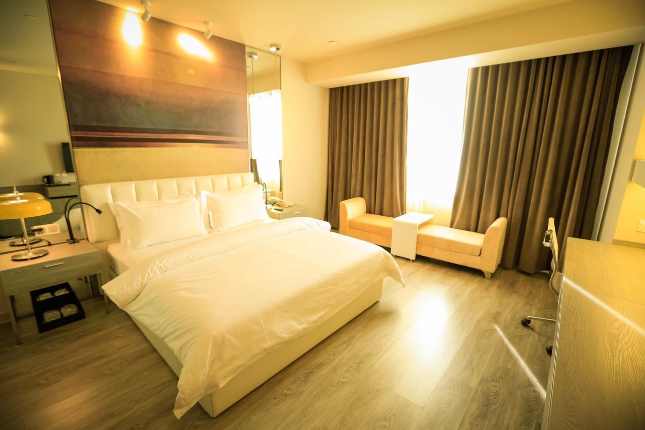 Metropolo Jin Jiang Hotels Turpan Administrative The Heart Of Pai Kültér fotó