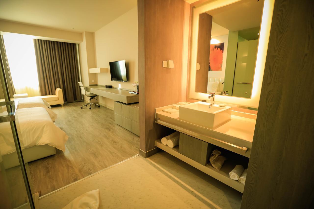 Metropolo Jin Jiang Hotels Turpan Administrative The Heart Of Pai Kültér fotó